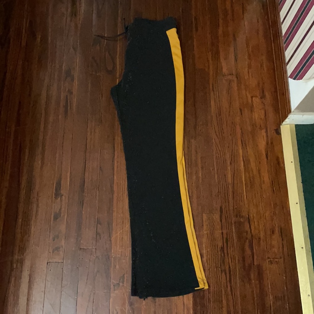 Track suit set - Picture 3 of 6